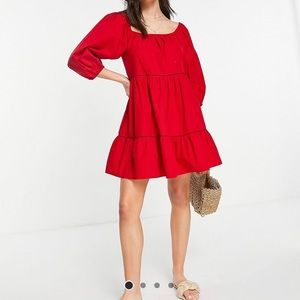 Puff sleeve dress in red